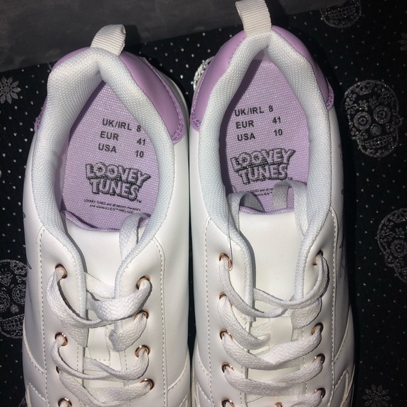 Looney Tunes Bugs Bunny Low-Top Sneakers size 10 - Picture 7 of 11